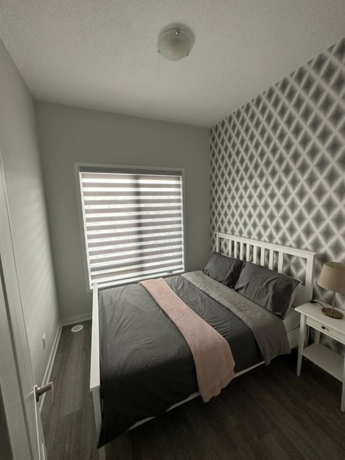 Modern Townhouse, Vaughan, Ontario, Canada מראה חיצוני תמונה