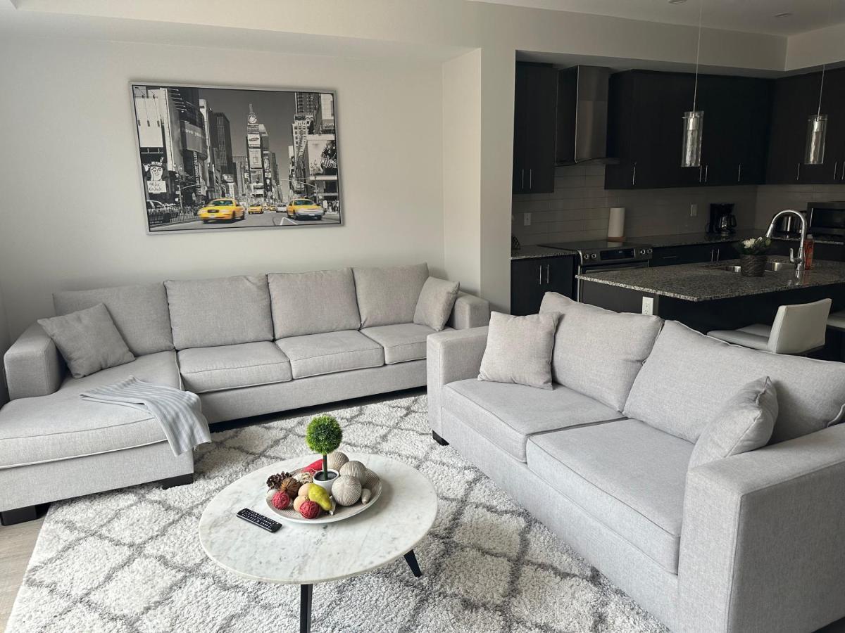 Modern Townhouse, Vaughan, Ontario, Canada מראה חיצוני תמונה