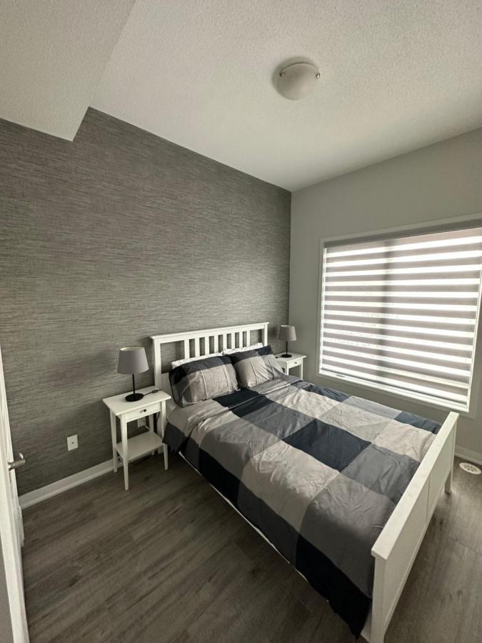 Modern Townhouse, Vaughan, Ontario, Canada מראה חיצוני תמונה